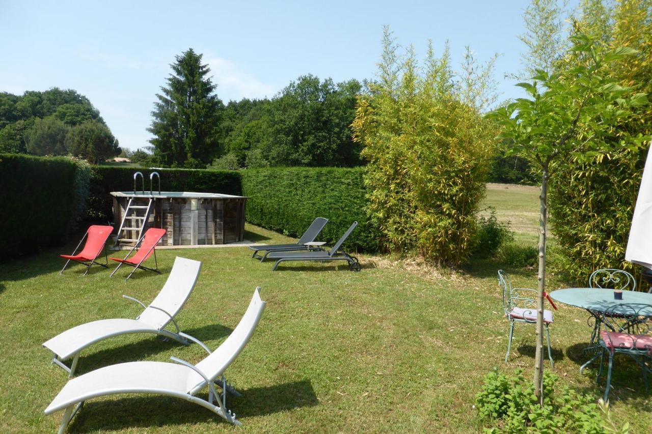 Studio De Charme Romarin Villa Saint-Crépin-et-Carlucet Exterior foto